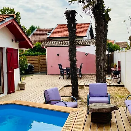 Maison Typique 2 Avec Piscine *