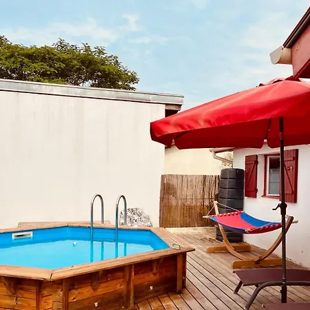 Maison Typique 2 Avec Piscine *